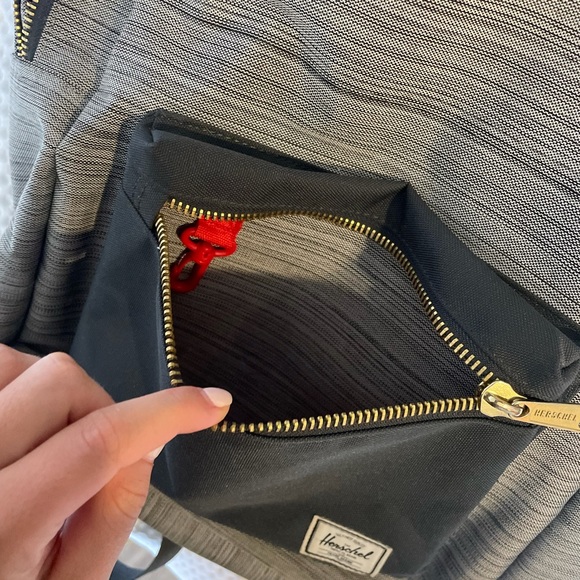 Hershel grey and gold book bag - Picture 4 of 7